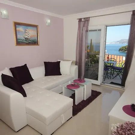 With A Parking Space Cavtat, Dubrovnik - 9041 *